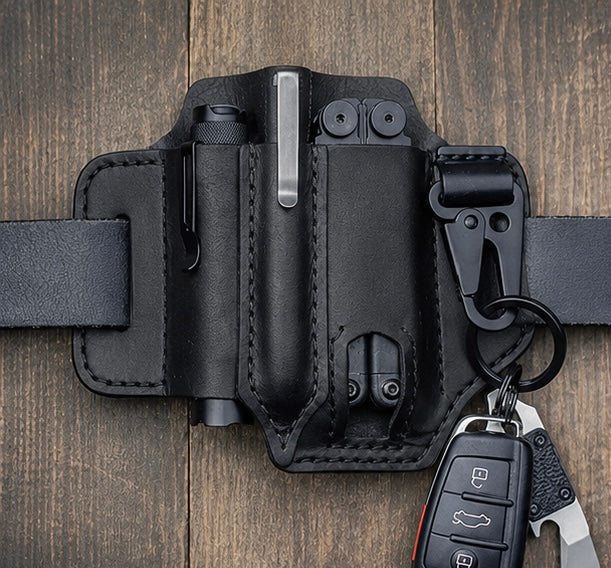 EDC Tactische leren gereedschapsriem met meerdere vakken, perfect voor het opbergen van multitools.