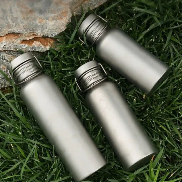 Pure titanium waterfles